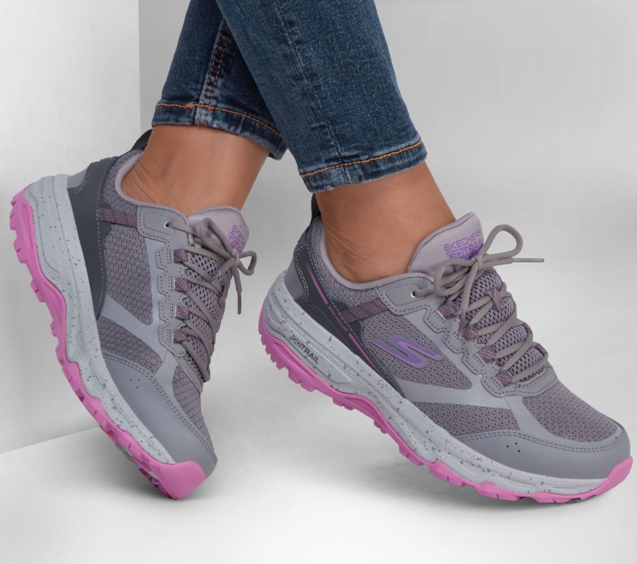 SKECHERS Go Run Trail Altitude - Ridgeback Gray / Pink Lace Up