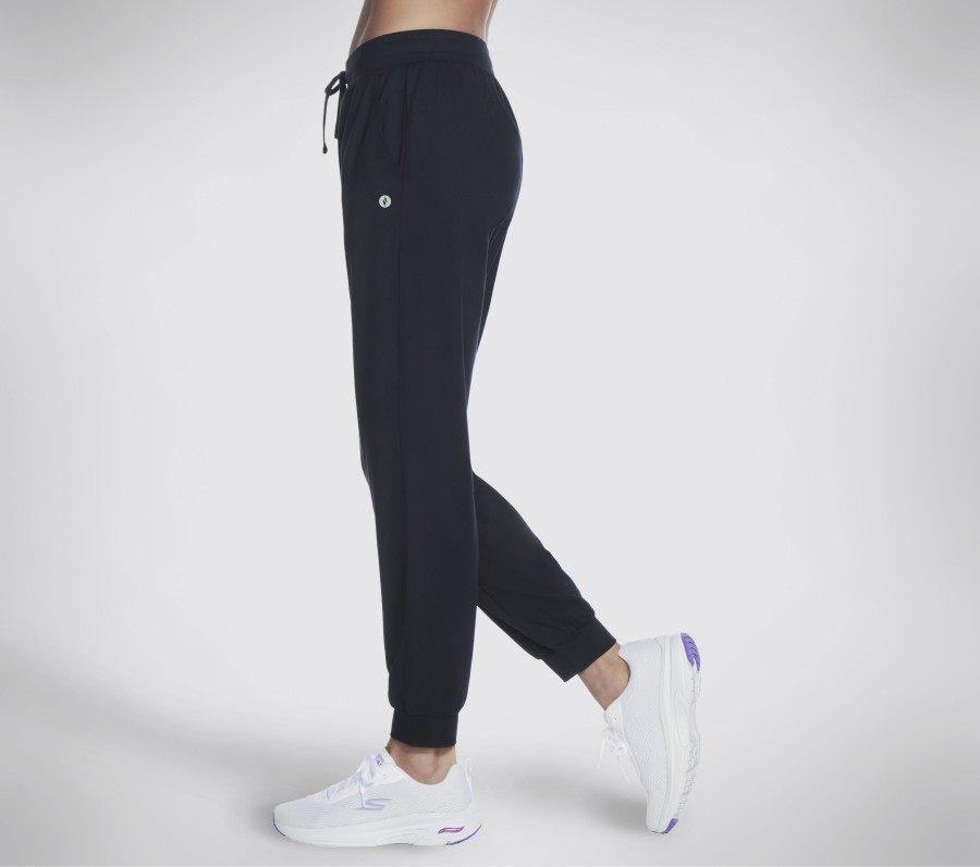 SKECHERS Go Dri Swift Jogger Black Bottoms