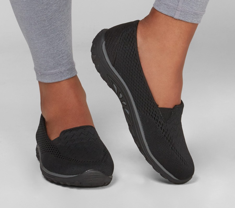 SKECHERS Relaxed Fit: Reggae Fest - Willows Black Slip-Ons