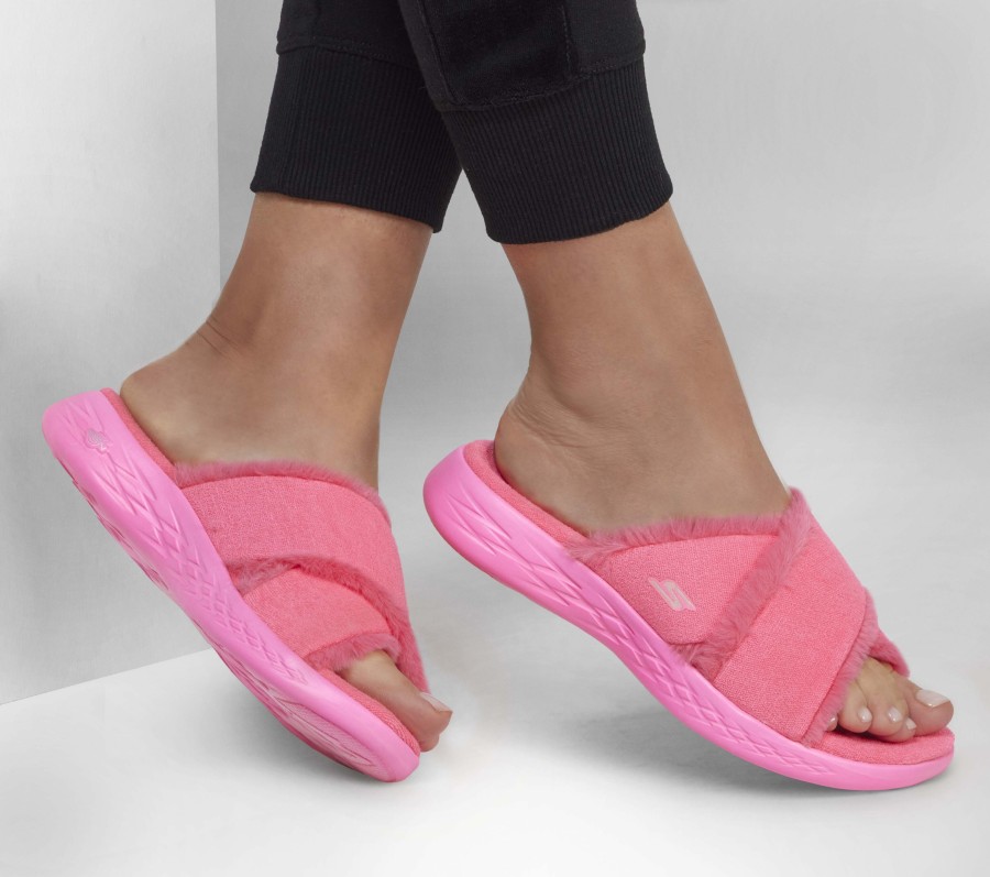 SKECHERS Skechers On-The-Go 600 - Joyful Hot Pink Slippers