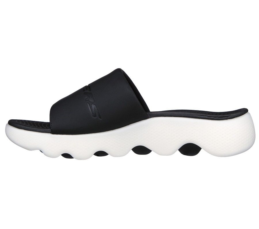 SKECHERS Go Walk Massage Fit - Kneaded Relief Black / White Sandals