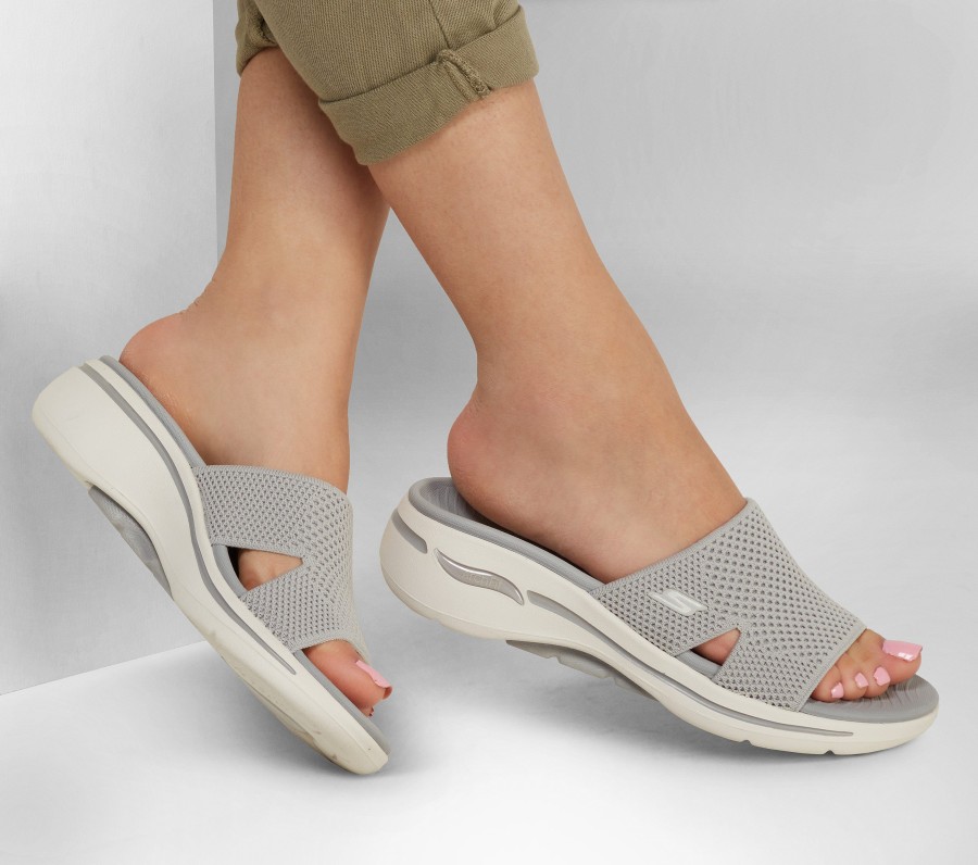 SKECHERS Skechers Go Walk Arch Fit - Worthy Gray Sandals