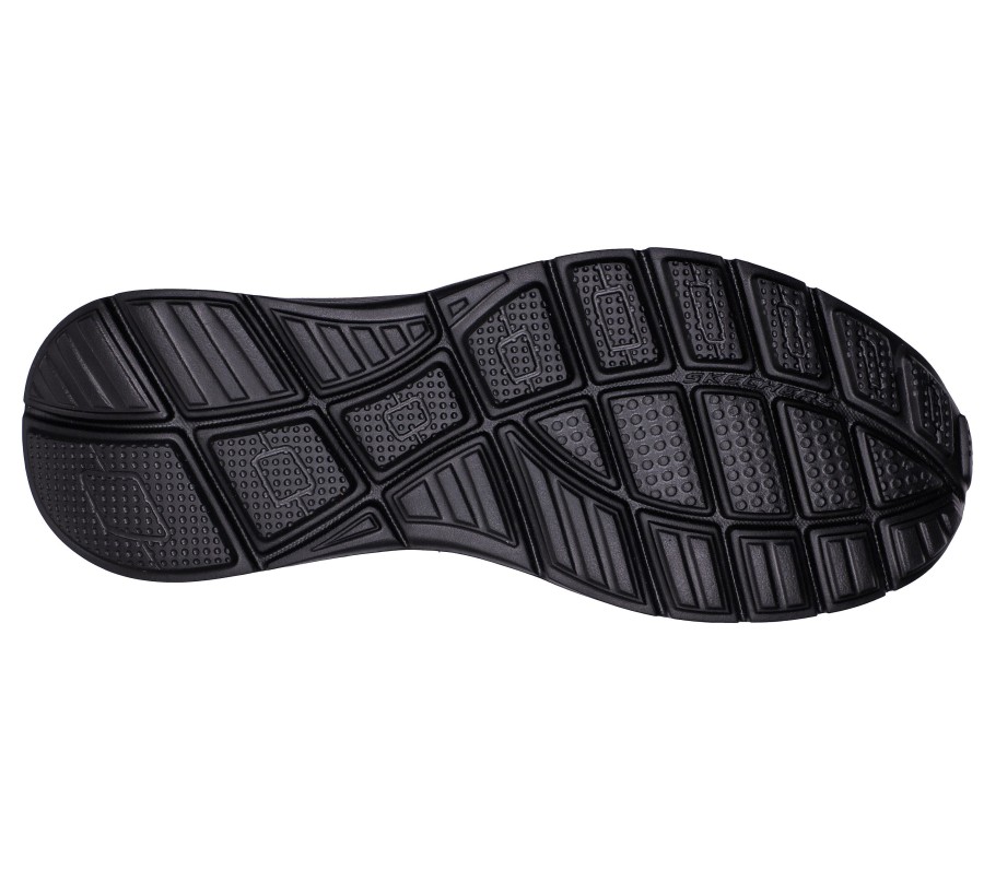 SKECHERS Relaxed Fit: Equalizer 5.0 - Grand Legacy Black Slip-Ons