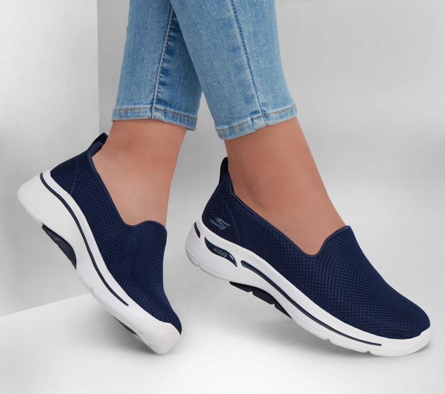 SKECHERS Skechers Go Walk Arch Fit - Grateful Navy / White Slip-Ons